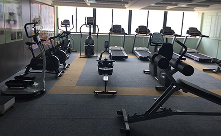 武汉金刚公司承建武汉市第一商业学校健身房工程